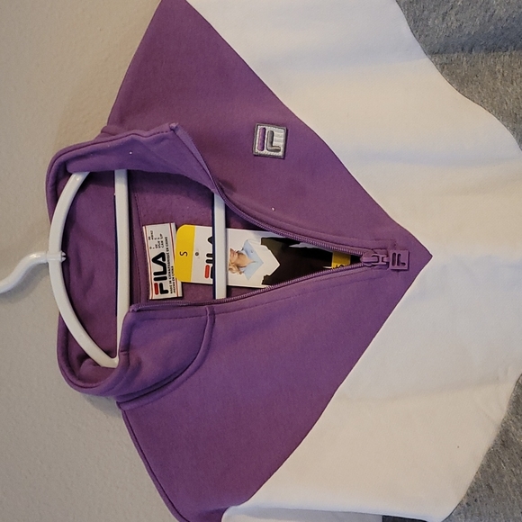 Fila Sweatshirt - Picture 5 of 7